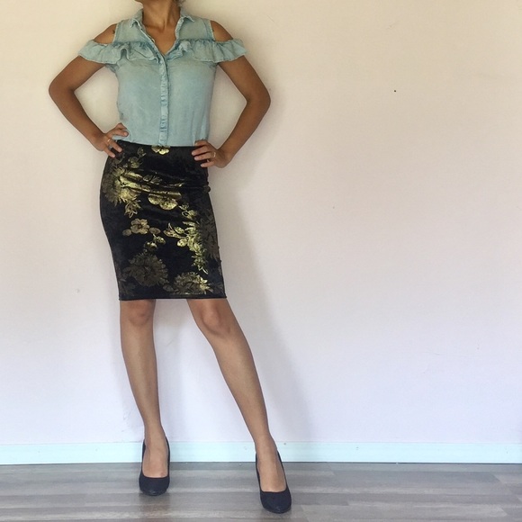 Black/Gold Velvet Skirt - Picture 4 of 5